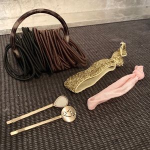 NWOT SAGITTARIUS HAIR BUNDLE